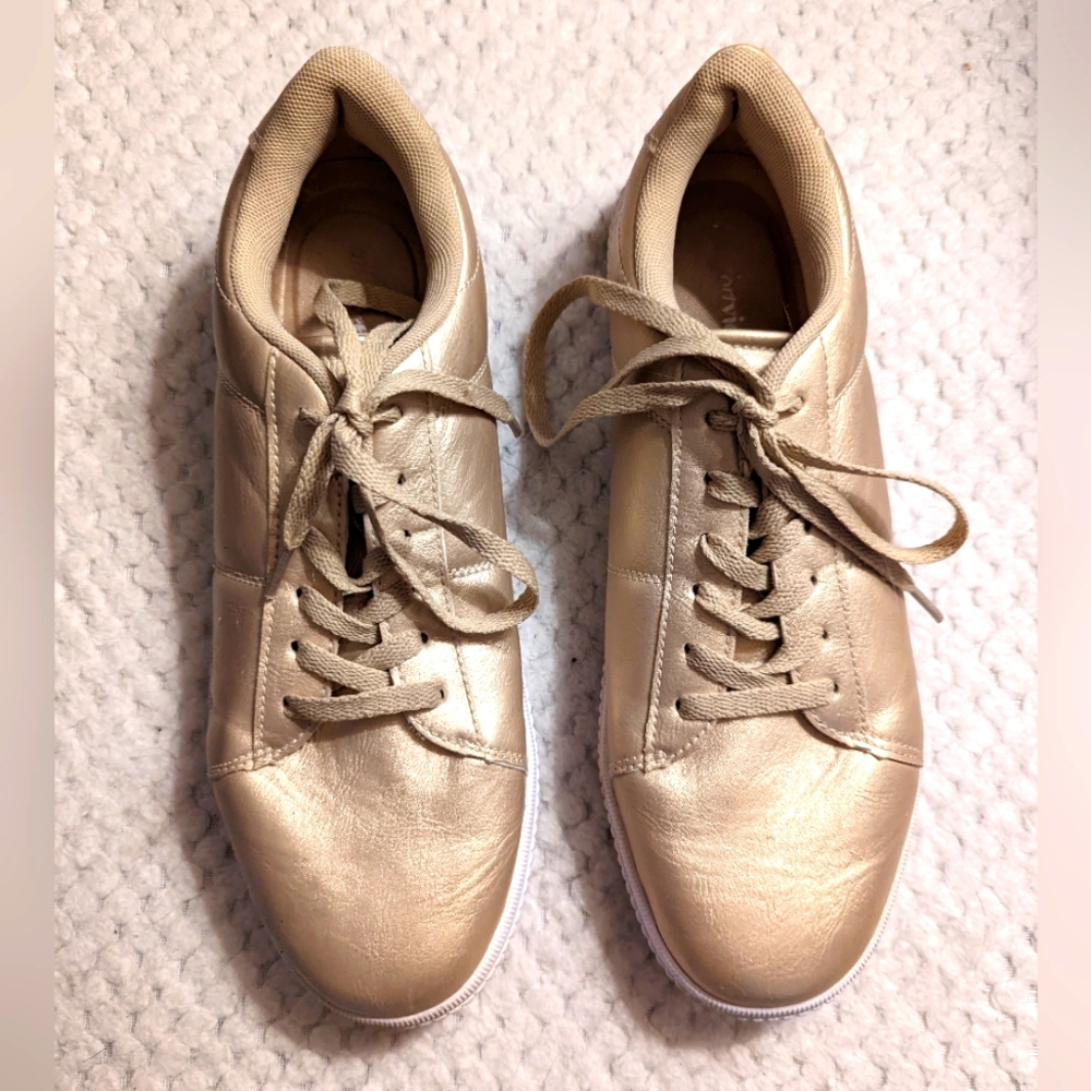 Gold comfy sneakers